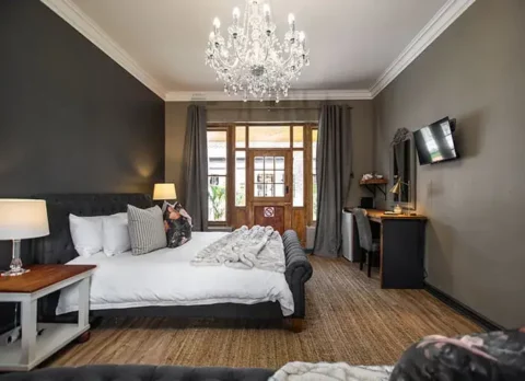 Standard room at Osborne Manor, Kimberley — view 2